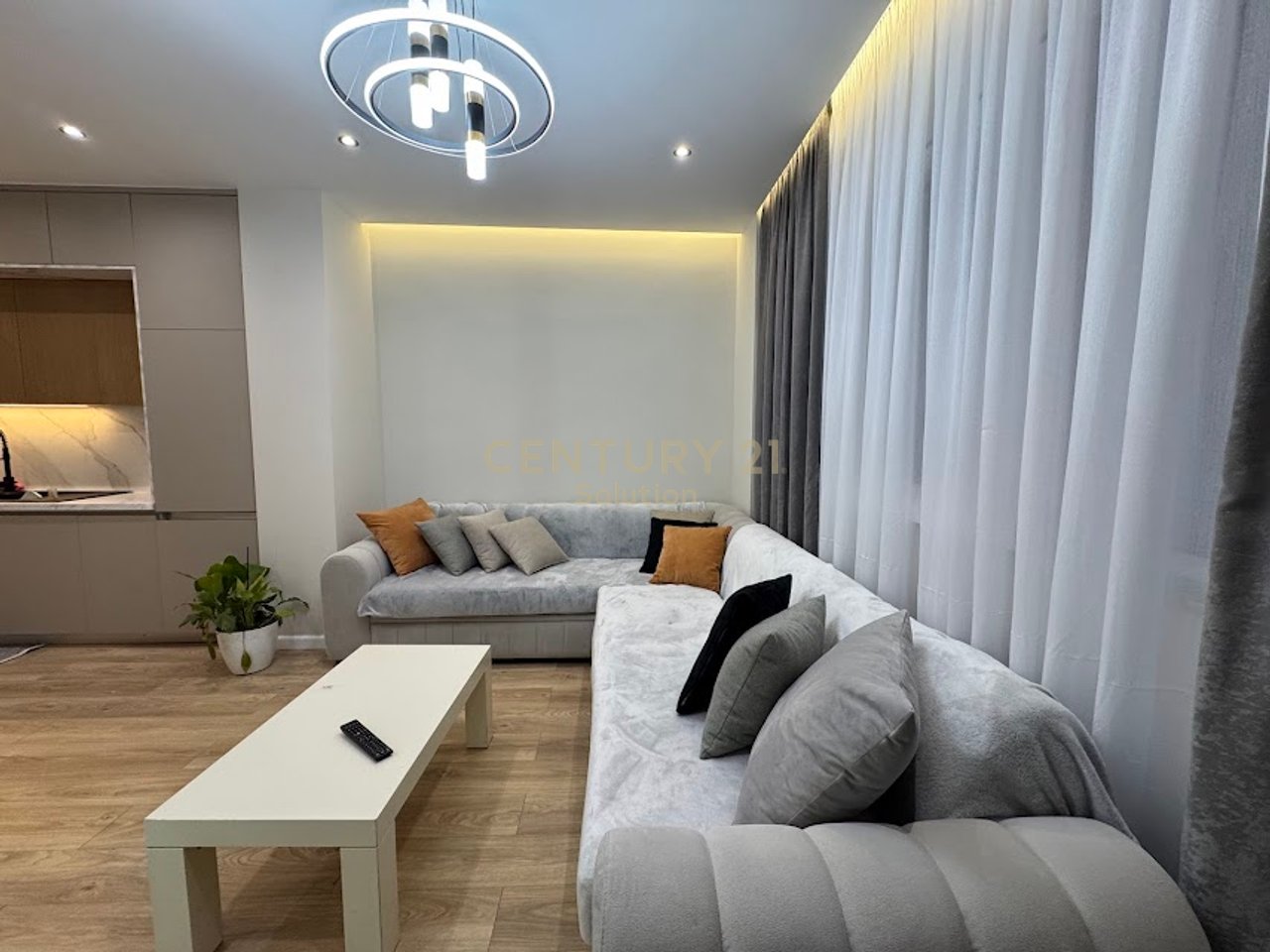 SHESIM APARTAMENT 2+1 PRANE ELEONORES!