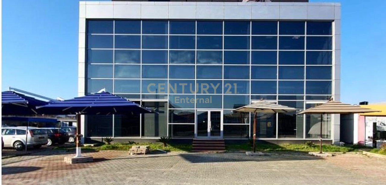Shitet Ndertes Komerciale Buze Autostrades Ttirane-Durres