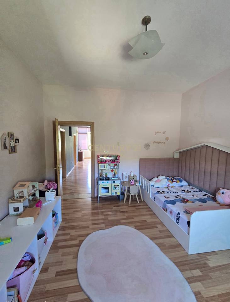 🏡 3-Storey House for Sale with Panoramic Terrace