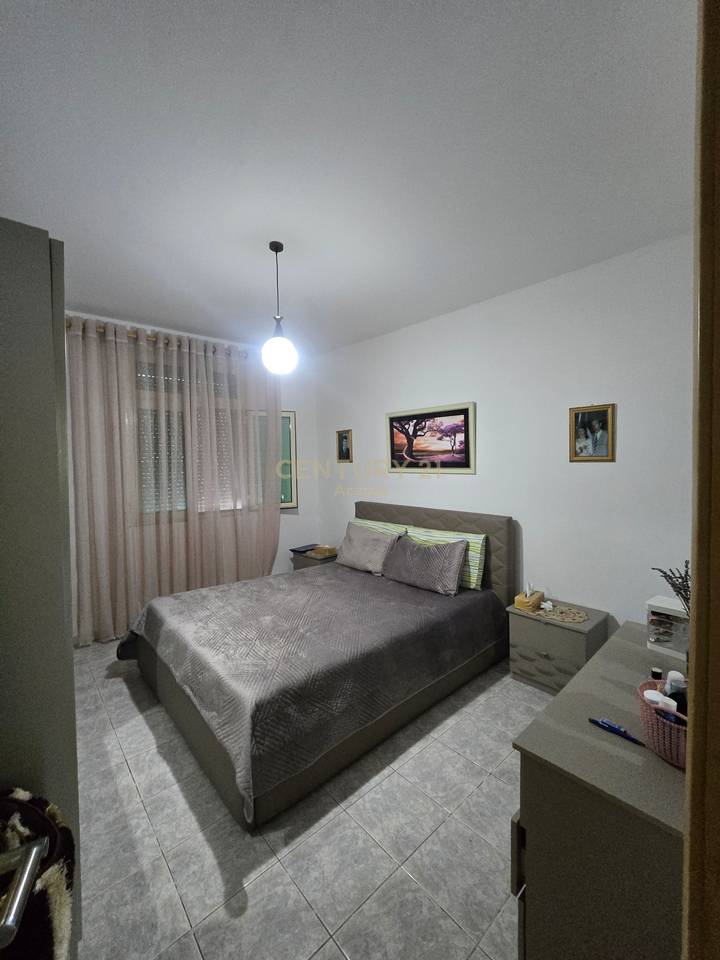 🏡 3-Storey House for Sale with Panoramic Terrace