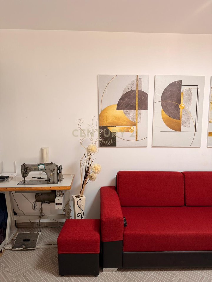 Jepet me qera apartament 1+1 Astir