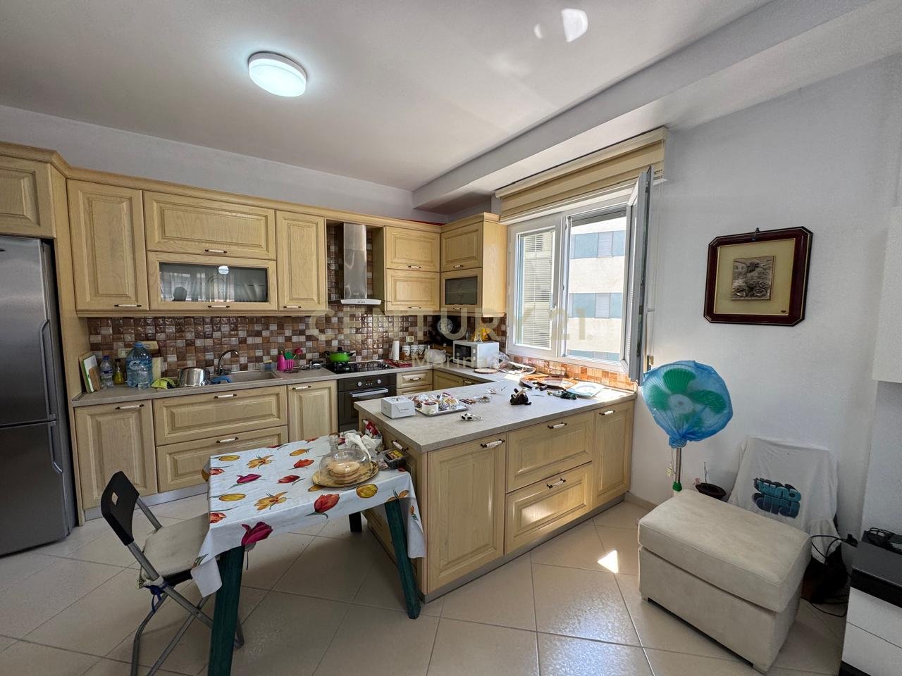 APARTAMENT 2+1+2 PER SHITJE,PRANE KONSULLATES ITALIANE NE LUNGOMARE!
