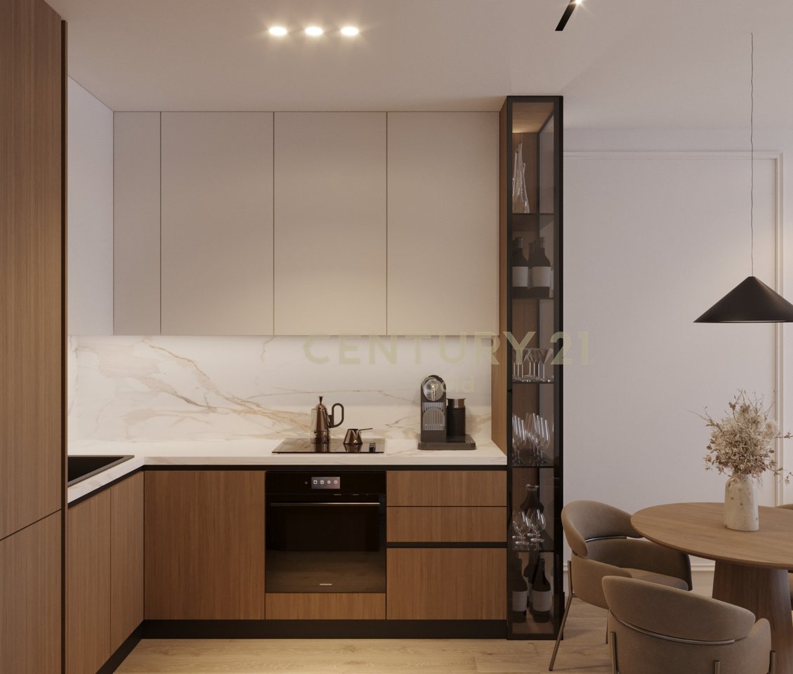 Shitet Apartament me verande prane Diplomatit