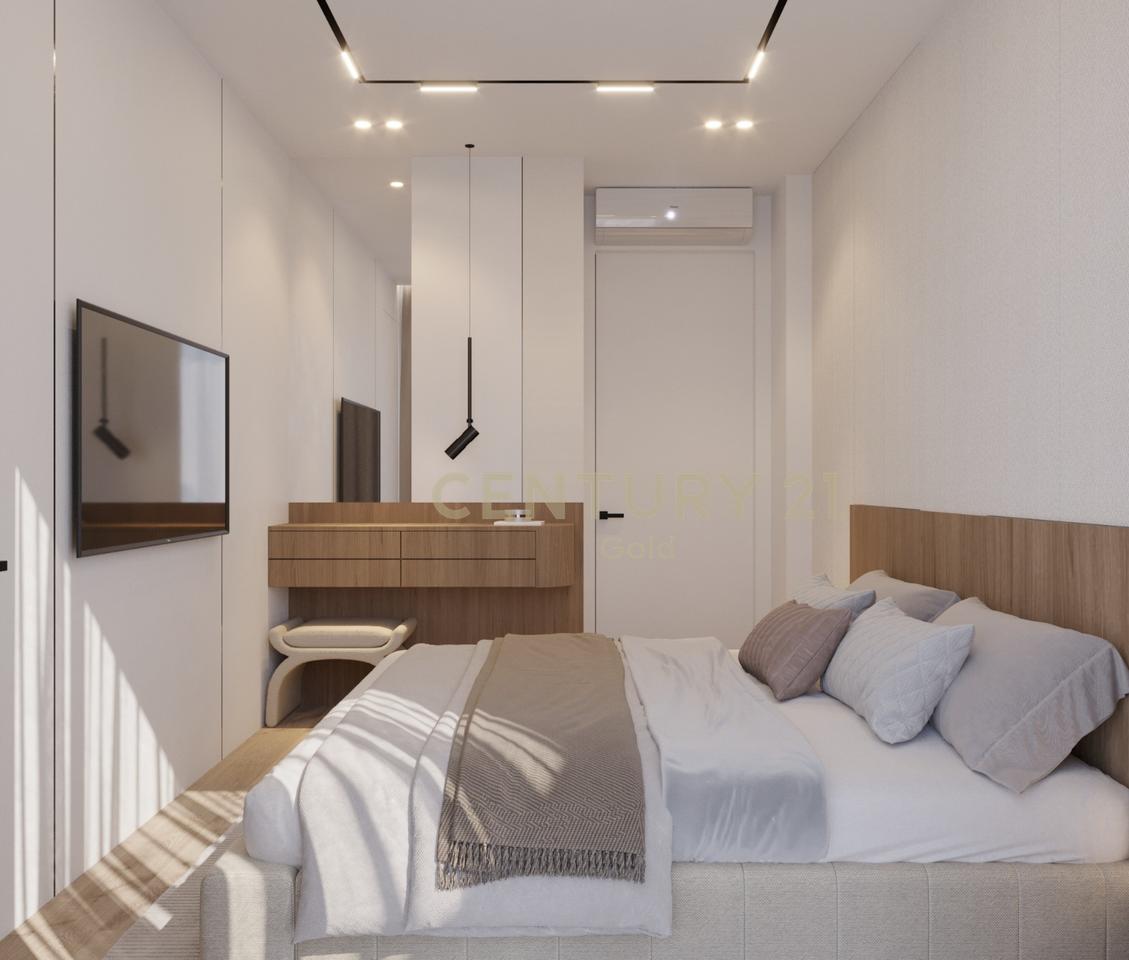 Shitet Apartament me verande prane Diplomatit