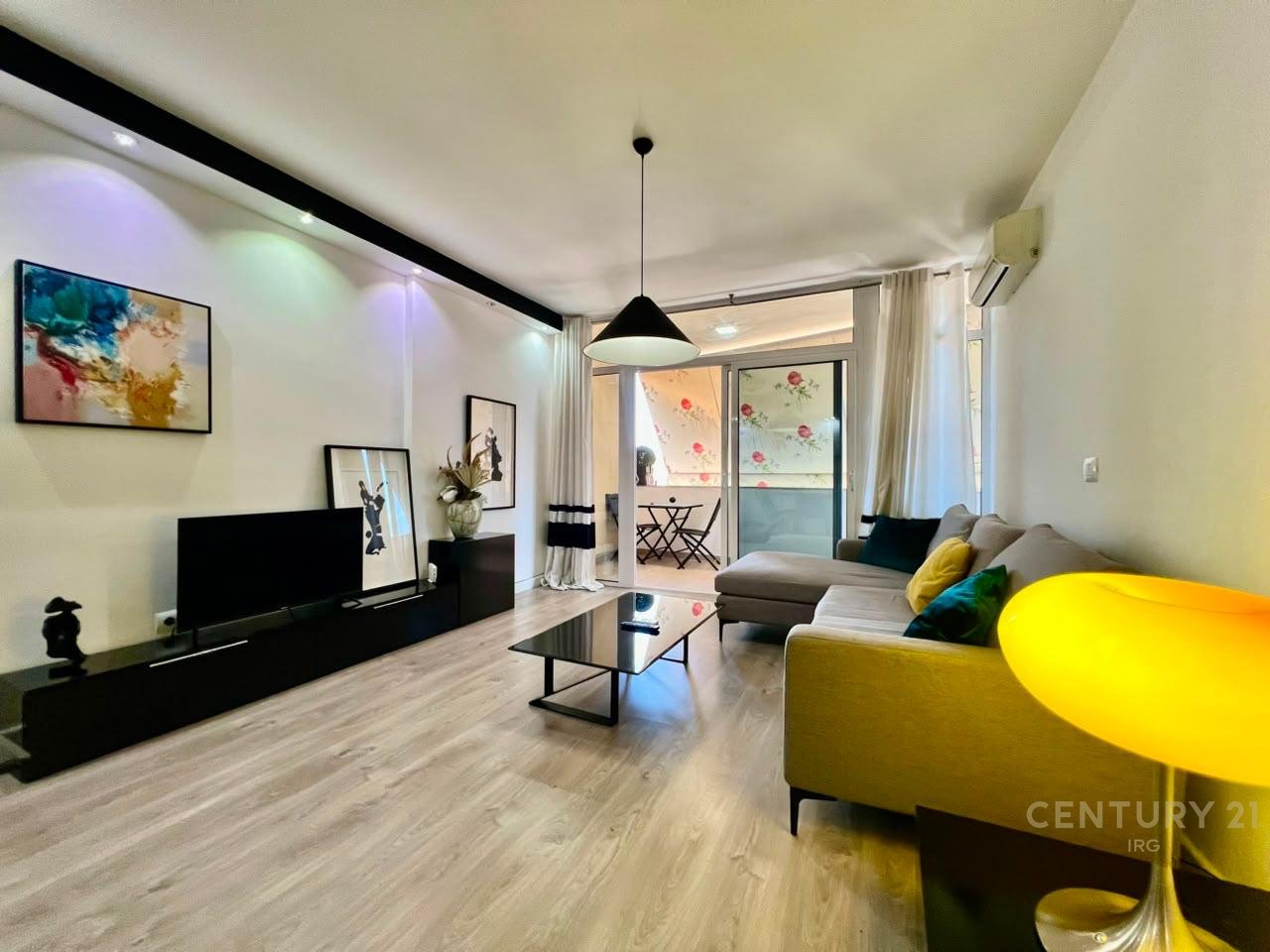 QIRA, APARTAMENT MODERN 1️⃣➕1️⃣, RRUGA KAVAJËS‼️