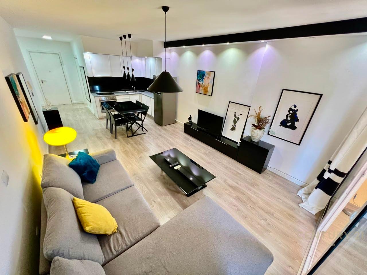 QIRA, APARTAMENT MODERN 1️⃣➕1️⃣, RRUGA KAVAJËS‼️