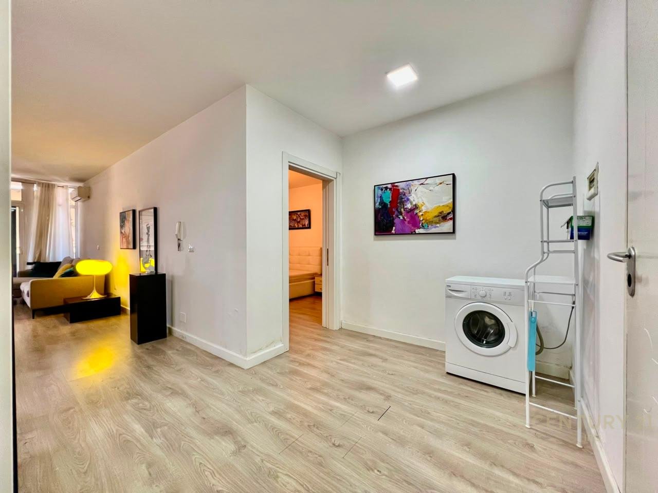 QIRA, APARTAMENT MODERN 1️⃣➕1️⃣, RRUGA KAVAJËS‼️