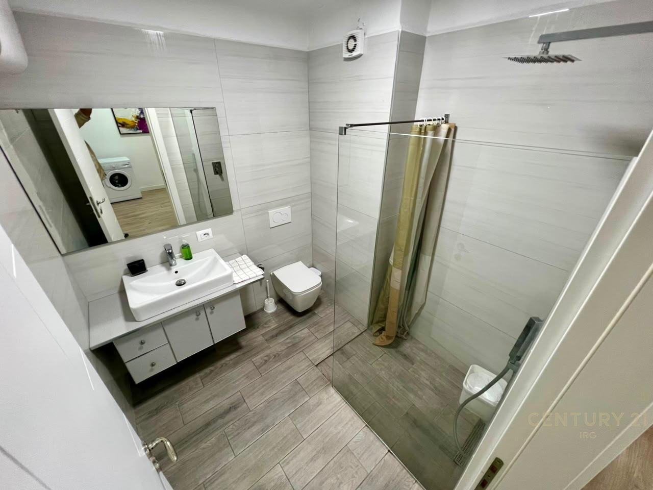 QIRA, APARTAMENT MODERN 1️⃣➕1️⃣, RRUGA KAVAJËS‼️