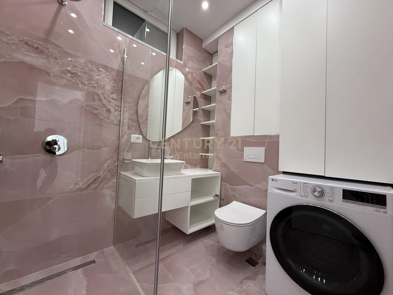Apartment 2+1+2 for sale near Radisson, at the Dry Lake