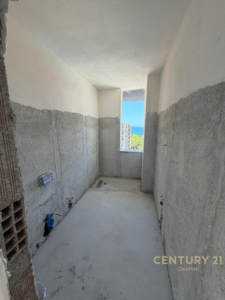 APARTMENT 1+1 WITH SEA VIEW NEAR MARINA BAY VLORE!