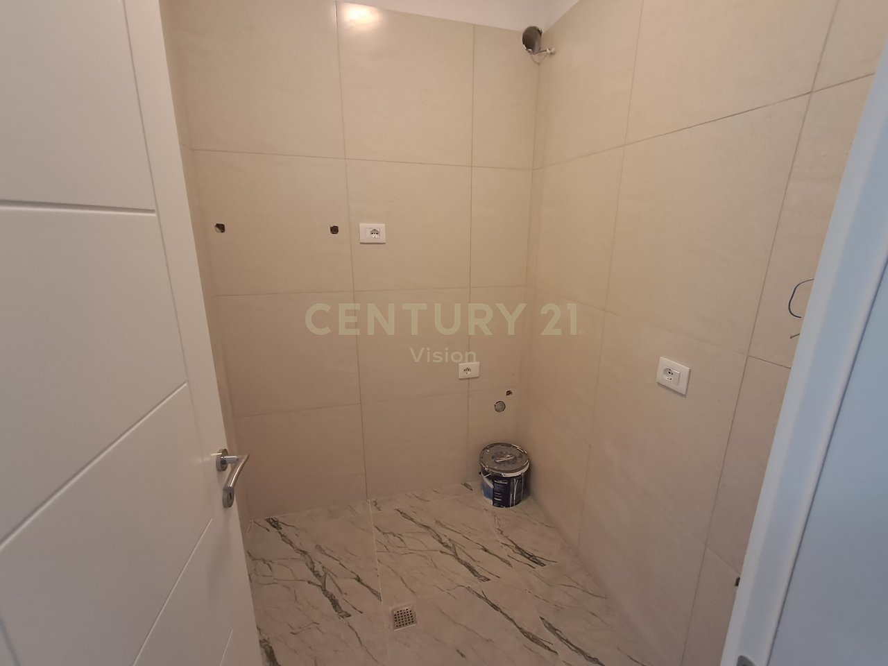 Apartment 3+1+3+ 2 balconies for sale, near Arres se Madhe, Shkoder - 135 m2