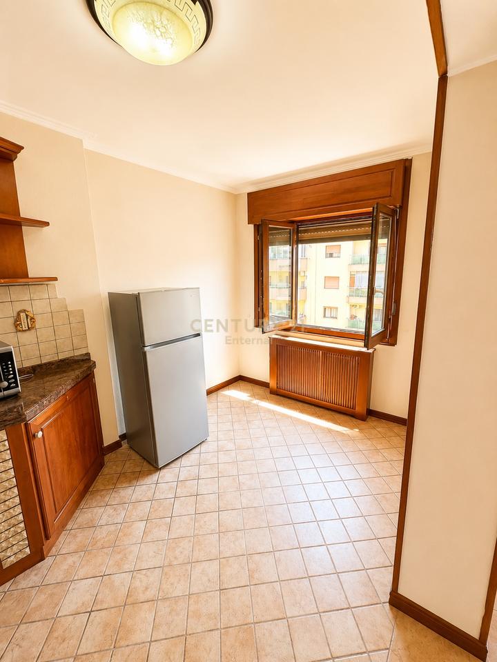 Paris Municipality - For Rent For Residence Or Office 3+1+2 Modern Near The Roundabout 1100€ | 190 m²