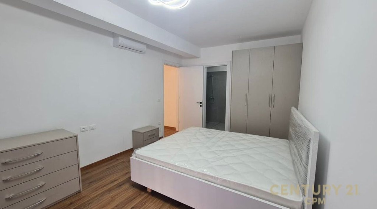PRESSO KODRA E DIELLIT 2 AFFITTIAMO APPARTAMENTO 2+1+2 CON POSTO AUTO