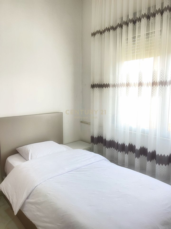 Appartamento 2+1 in affitto vicino all'Hotel Marinaj, Unaza e Re!