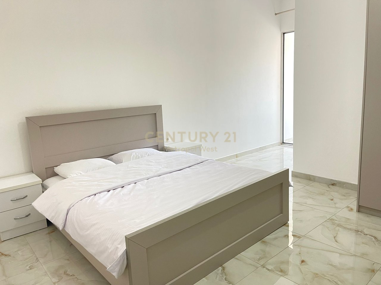 Appartamento 2+1 in affitto vicino all'Hotel Marinaj, Unaza e Re!