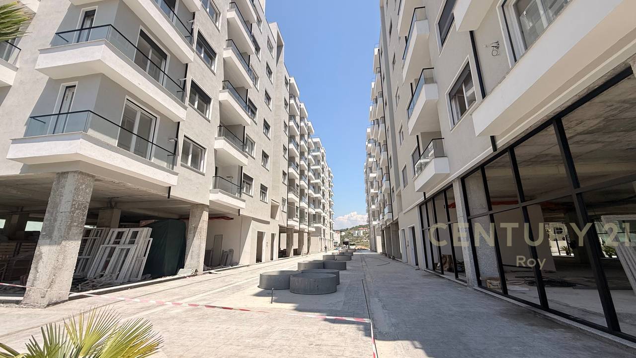 Commercial premises for sale, new construction, Golem!