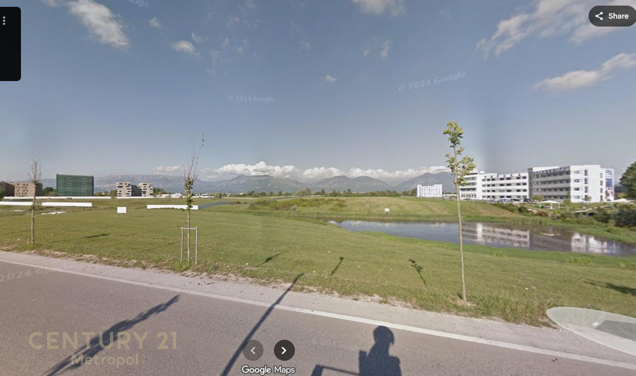 TRUALL PER NDERTIM, AEROPORTI "NENE TEREZA"