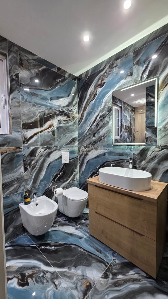 Apartament 2+1+2 Per Shitje ne Vlore