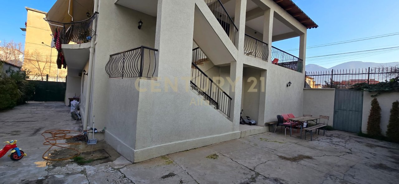 For rent the 2nd floor of a villa | Allias!
