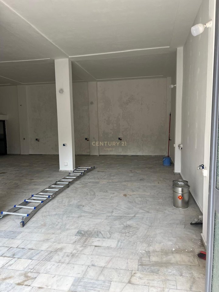 🏢 Magazzino in affitto – Vicino al Ministero della Difesa &amp; Ospedale Madre Teresa
