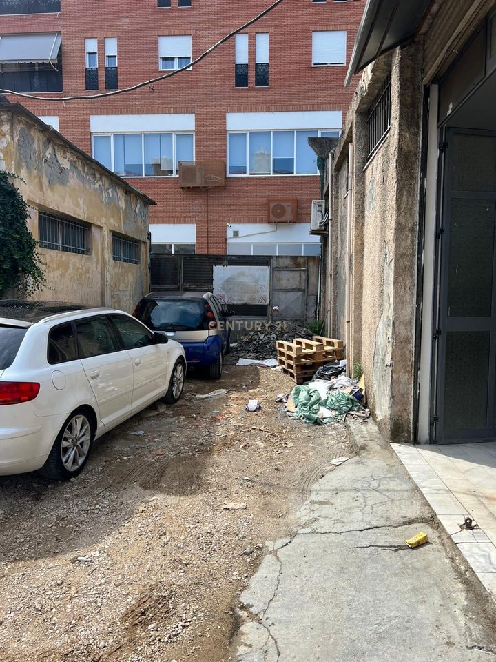 🏢 Magazzino in affitto – Vicino al Ministero della Difesa &amp; Ospedale Madre Teresa