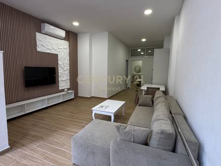 QENDER, APARTAMENT 2+1 PER QIRA