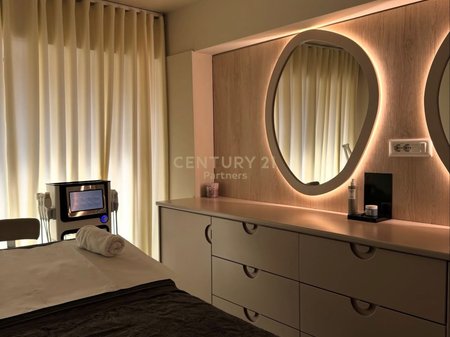 SHITET BIZNES PARUKERI & ESTETIKË NË DELIJORGJ