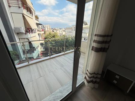 APARTMENT 2+1+2 + PARKING SPACE FOR RENT AT DRY LAKE