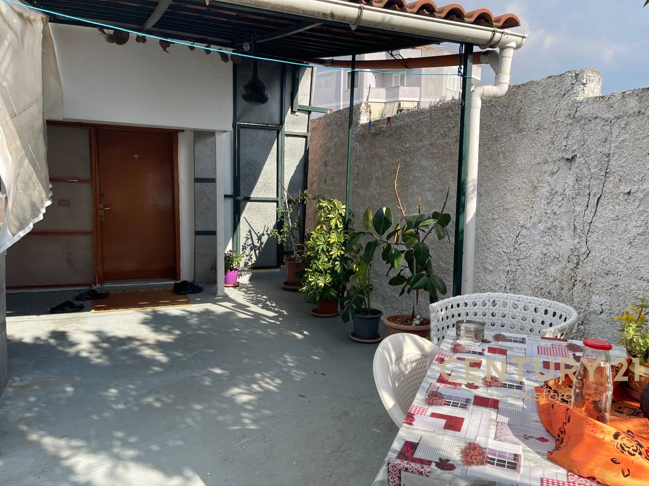 2+1 GROUND  FLOOR APARTMENT IN A PRIVATE VILLA FOR SALE!