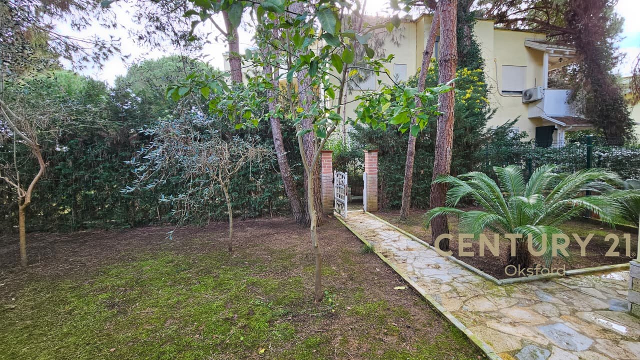 APARTAMENT DUPLEX 2+1+2+OBORR PËR SHITJE, TEK KOMPLEKSI 'LURA 1' NË GJIRIN E LALZIT