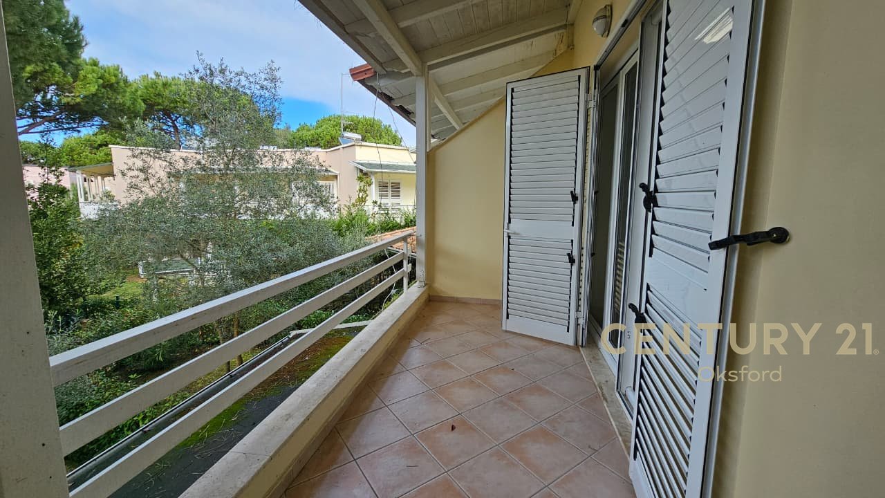 APARTAMENT DUPLEX 2+1+2+OBORR PËR SHITJE, TEK KOMPLEKSI 'LURA 1' NË GJIRIN E LALZIT