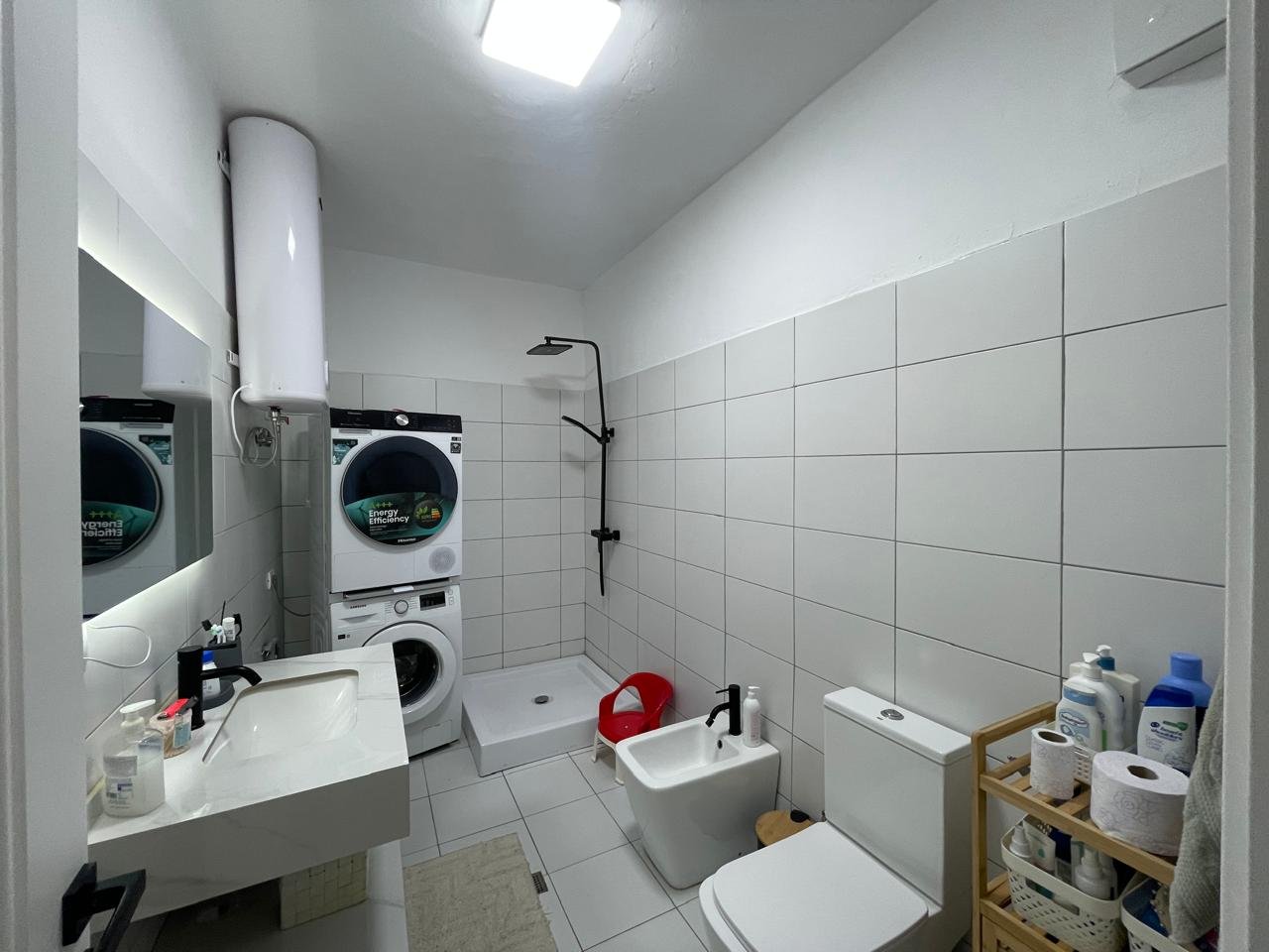 APARTAMENT I TIPOLOGJISE 2+1 PER QIRA - LAGJA 17 - DURRES!