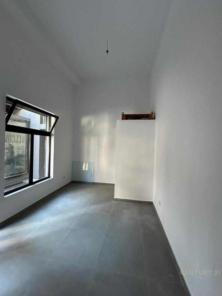 RENTAL SHOP NEAR MYSLYM SHYRIT.