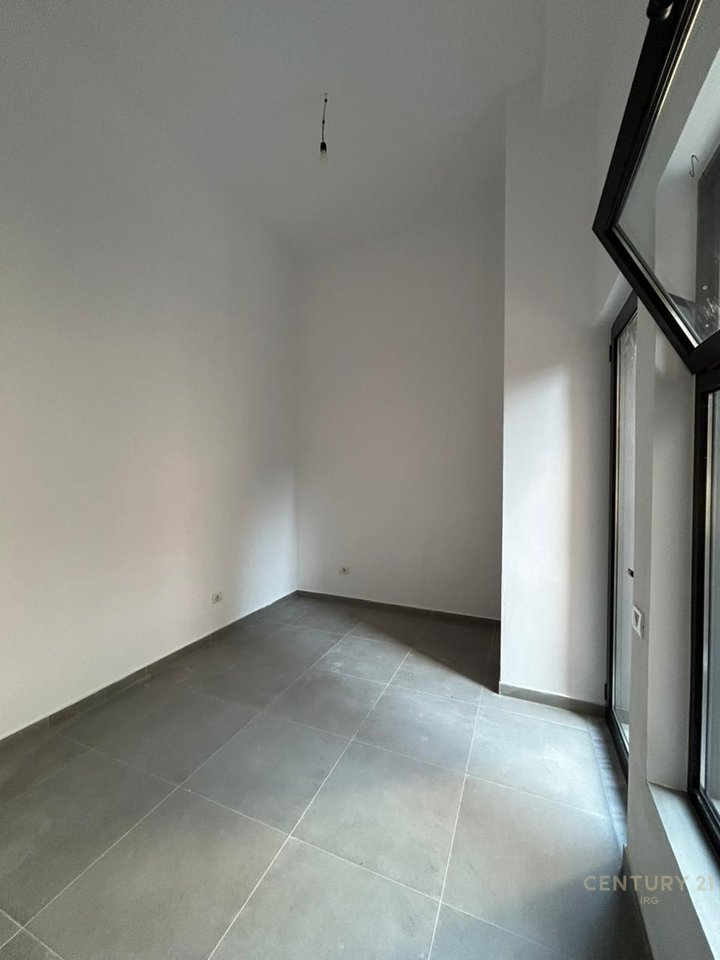 RENTAL SHOP NEAR MYSLYM SHYRIT.