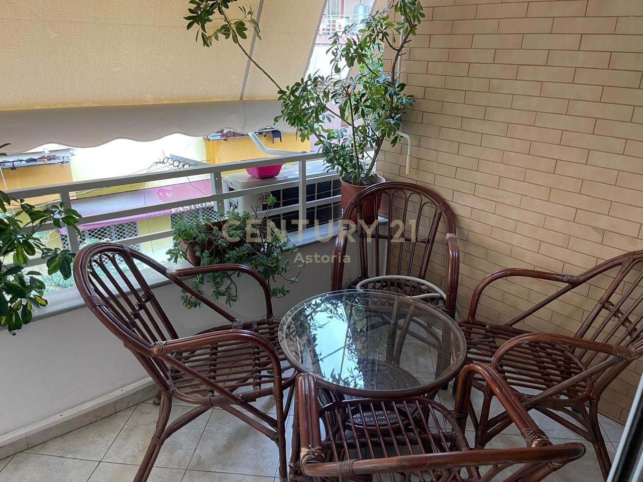 Apartment 2+1+2 + Garage for Sale