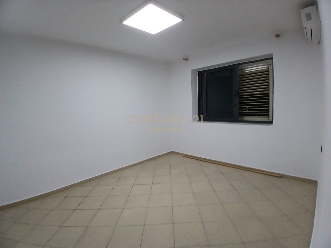 APARTMENT FOR RENT NEAR THE MINISTRY OF EDUCATION – IDEAL FOR RESIDENCE, OFFICE, AND CLINIC