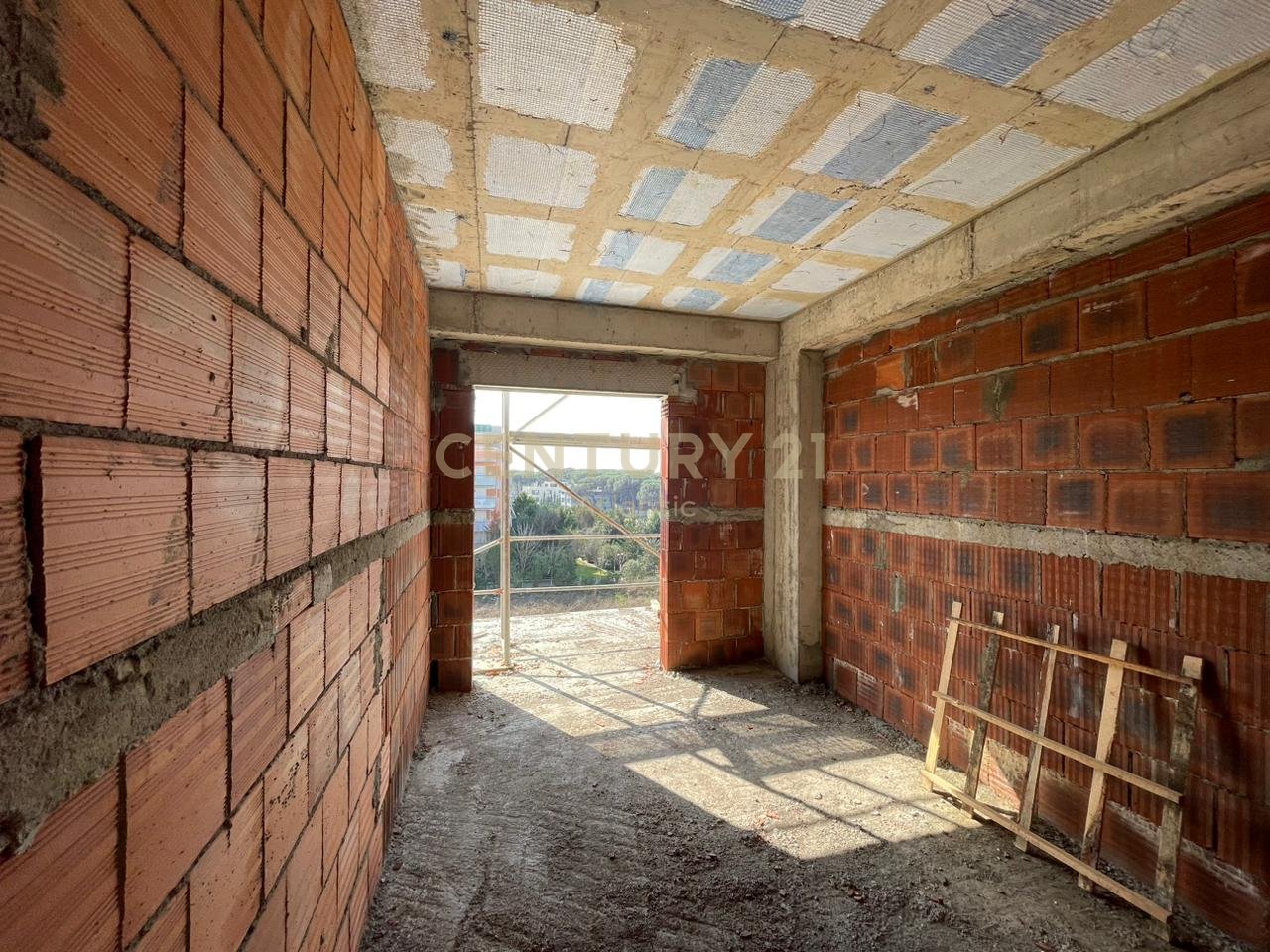 APARTMENT FOR SALE IN GOLEM, DURRES 150M FROM THE SEA - €75,300