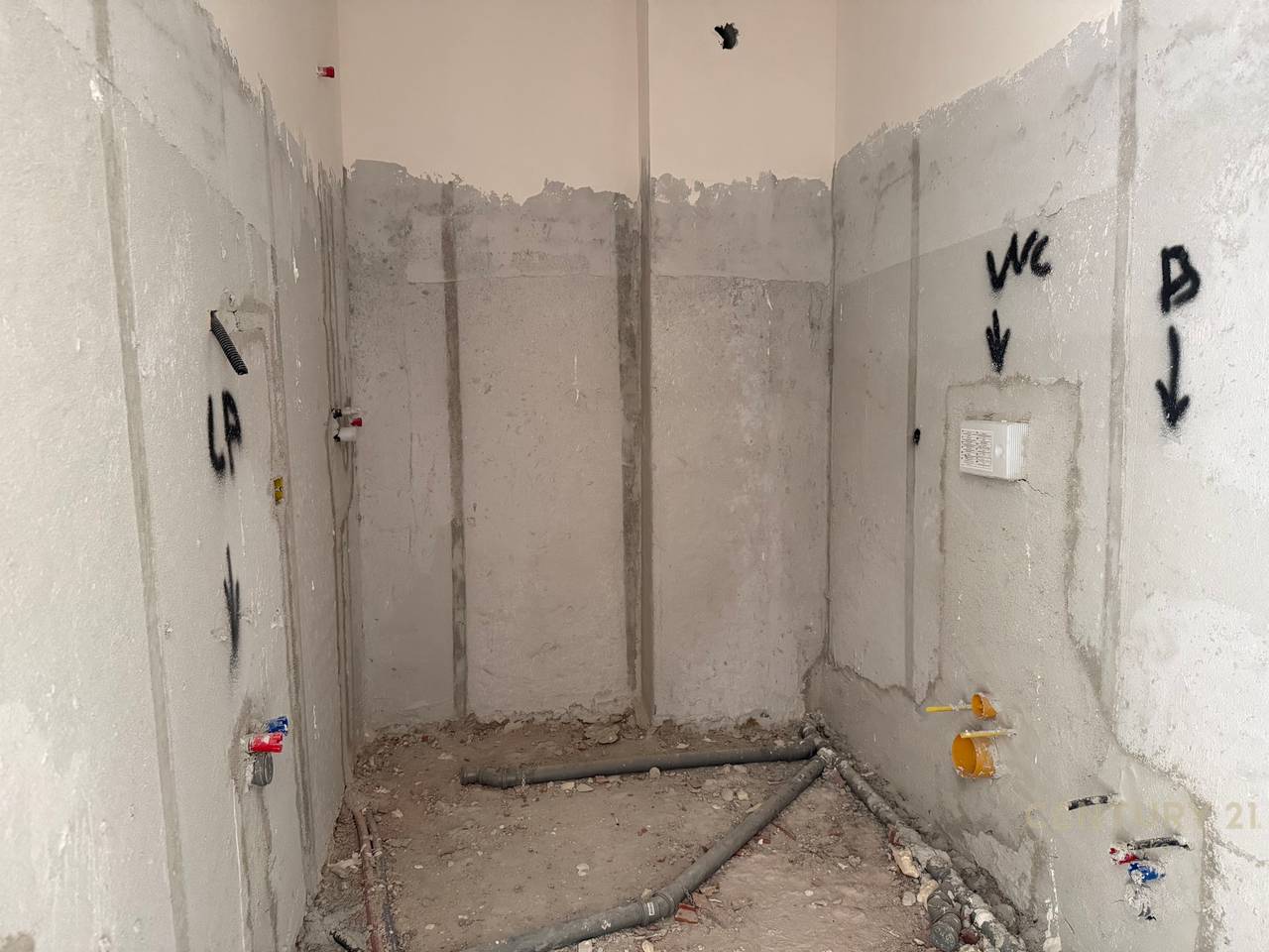 🏢 Apartment 1+1 for Sale – Egnatia Street, Don Bosko