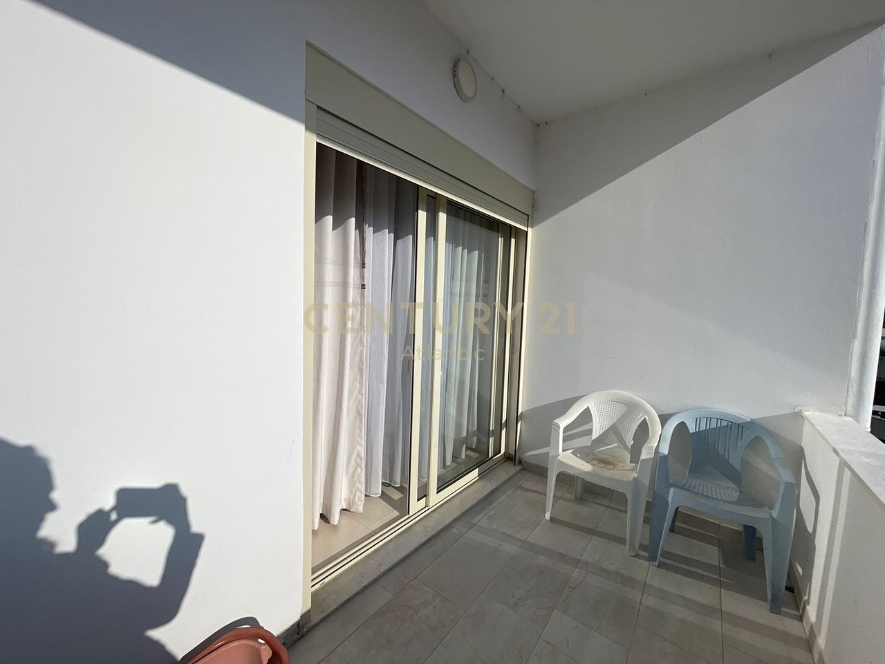 Shitet Apartament 1+1+2ballkone ne Plazh Iliria, Durres!
