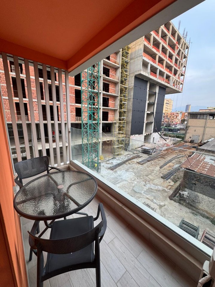 NEL QUARTIERE FOLEGJA E GJELBER AFFITTIAMO APPARTAMENTO 1+1