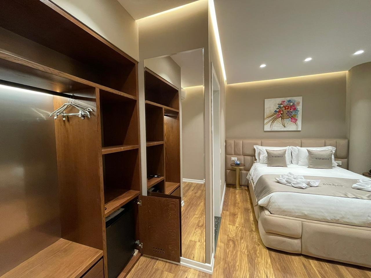 SHITET HOTEL NE VLORE!