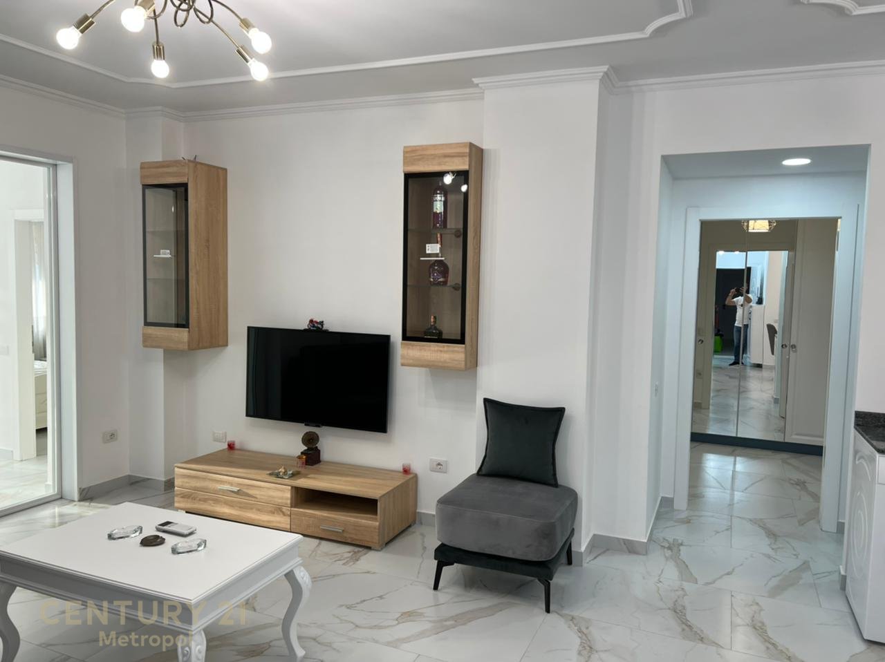 2+1 apartment for rent, near Willson square.