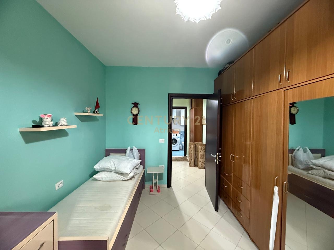 FOR RENT 1+1 APARTMENT IN FRESK!