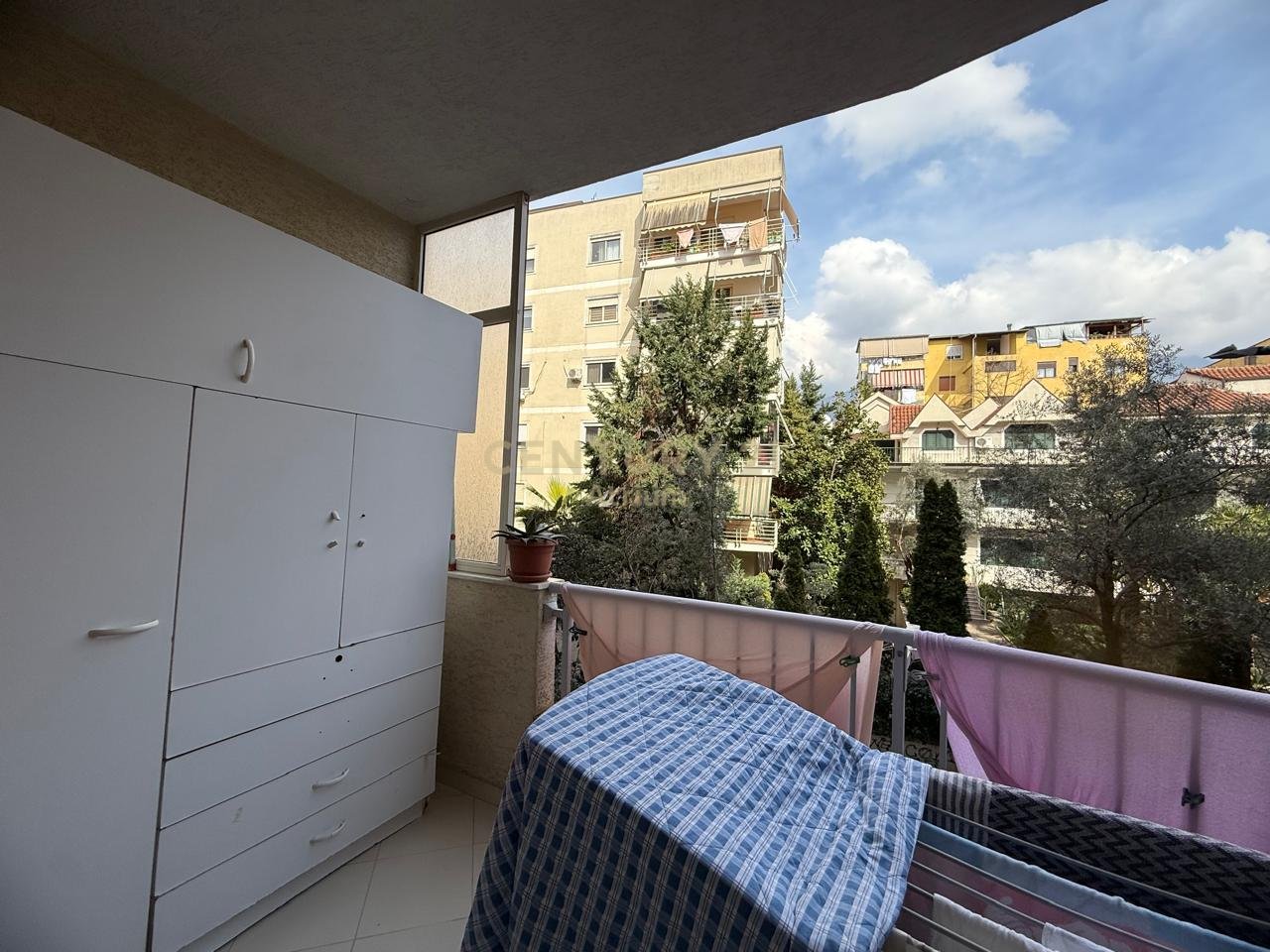 FOR RENT 1+1 APARTMENT IN FRESK!
