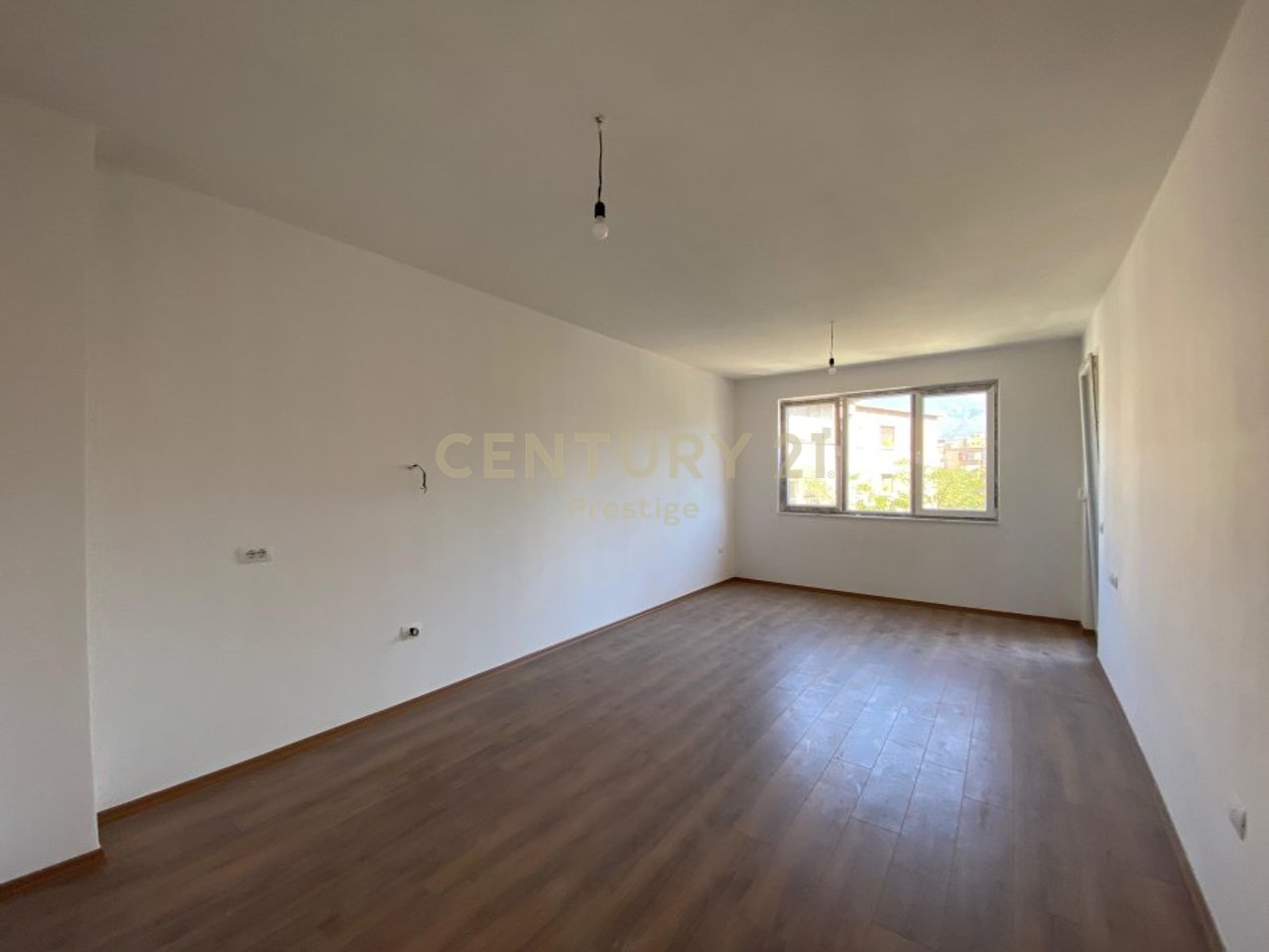 APARTMENT 1+1 FOR RENT, NEAR THE AMERICAN EMBASSY, TIRANA!