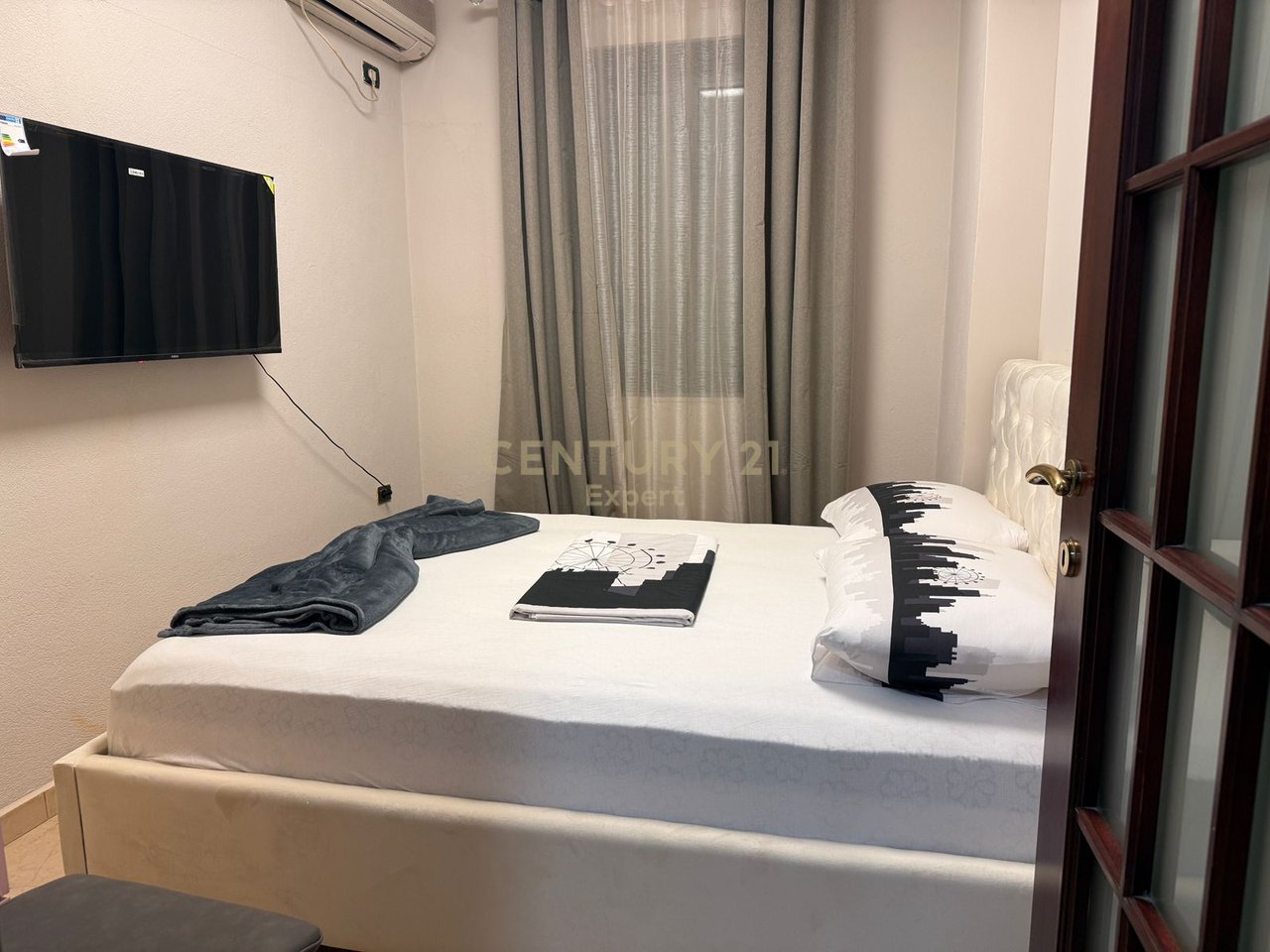 SHESIM APARTAMENT 2+1 NE RRUGEN E DURRESIT !