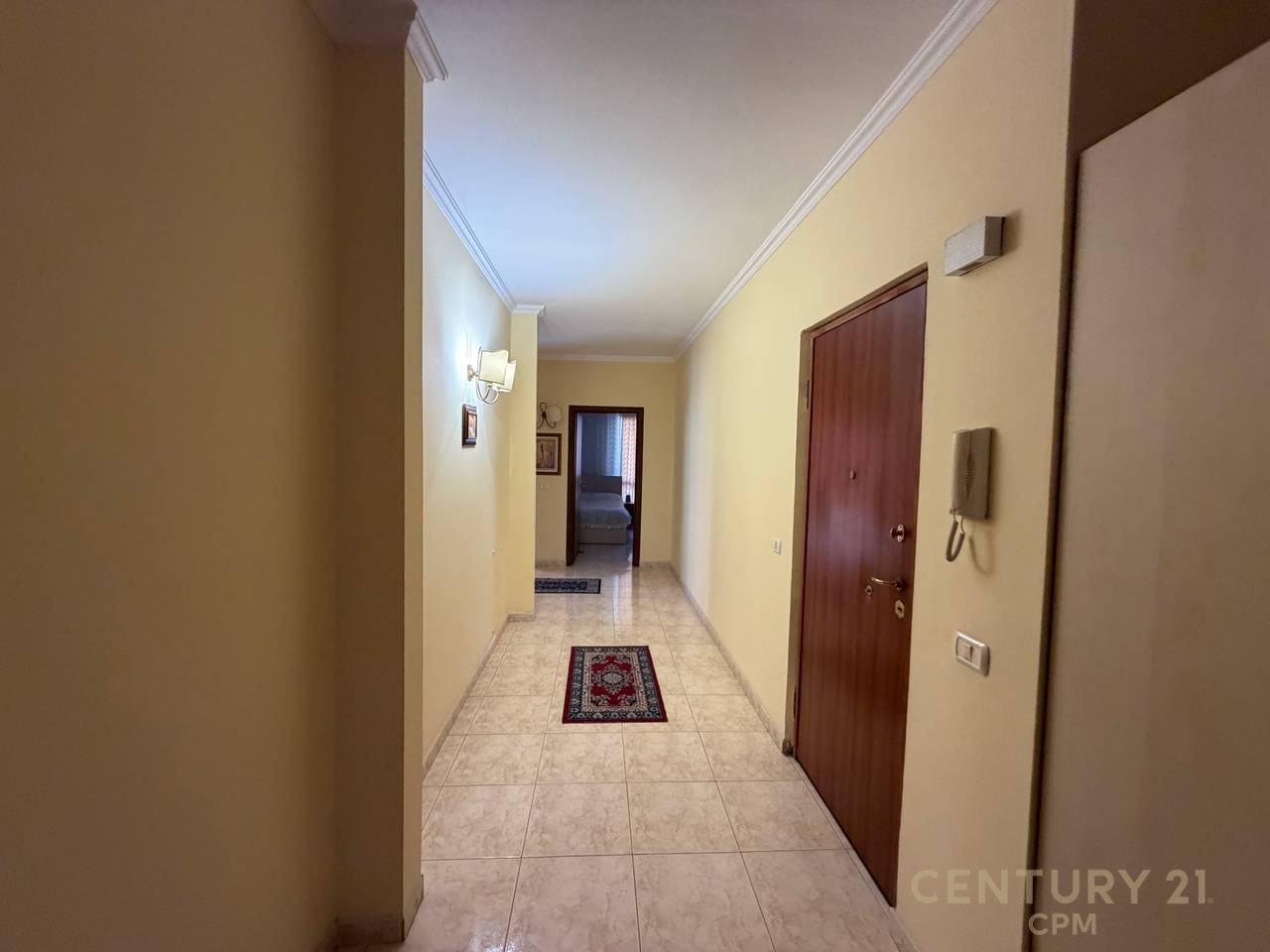 Appartamento 3+1 in affitto vicino alla Comune di Parigi!