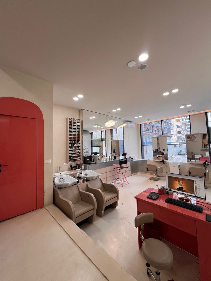 SHITET BIZNES PARUKERI & ESTETIKË NË DELIJORGJ