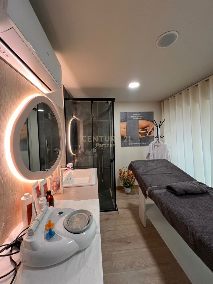 SHITET BIZNES PARUKERI & ESTETIKË NË DELIJORGJ