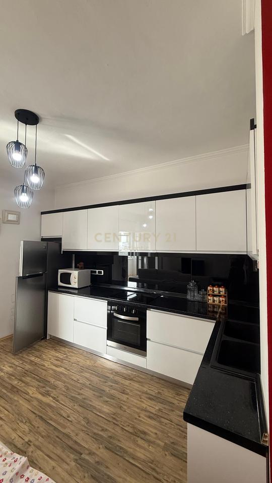 Apartament 1+1 Me Qira në Plazh, Durrës - 350€ | 80 m²